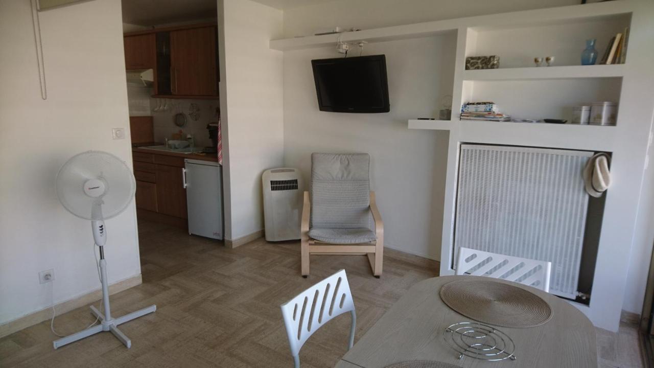 Beau studio vue Mer Cannes Extérieur photo